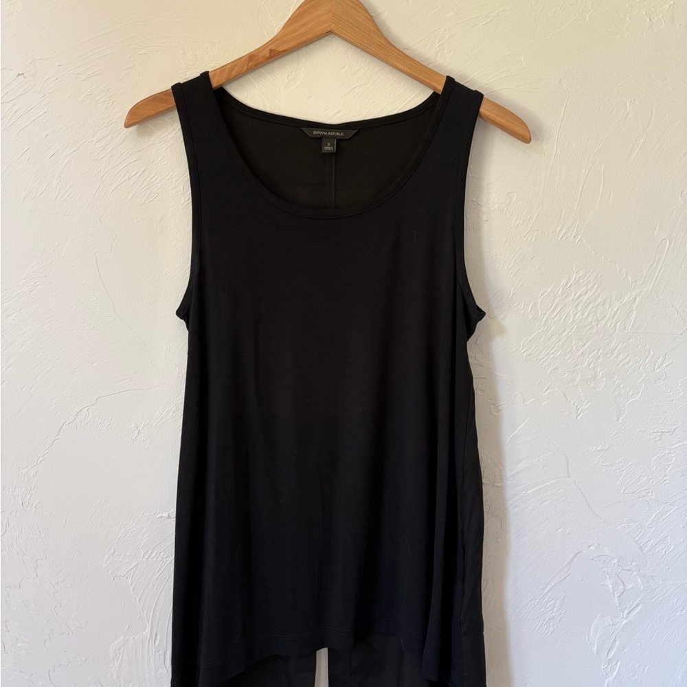 Banana Republic Black Scoop Neck Tank Top